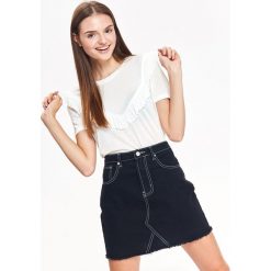 T-SHIRT DAMSKI Z FALBANĄ. Białe bluzki damskie z falbaną TROLL, m, bez wzorów, z dzianiny. W wyprzedaży za 24,99 zł.
