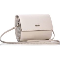 Kremowa damska kopertówka C CREAM PATTERN. Białe kopertówki damskie marki Felice, na co dzień, w paski, eleganckie, małe, bez dodatków. Za 59,90 zł.