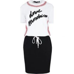 Sukienka Love Moschino. Czarne kombinezony damskie Love Moschino, bez wzorów, z włoskim kołnierzykiem, bez rękawów. Za 1079,00 zł.