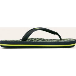 EA7 Emporio Armani - Klapki. Białe kapcie męskie EA7 Emporio Armani, bez wzorów, z gumy. Za 249,90 zł.
