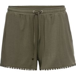 Spodenki shirtowe bonprix ciemnooliwkowy. Zielone spodnie damskie bonprix, bez wzorów. Za 44,99 zł.