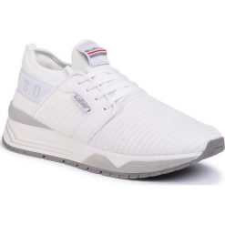 Sneakersy S.OLIVER - 5-13639-24 White 100. Białe sneakersy męskie S.Oliver, bez zapięcia. Za 229,00 zł.