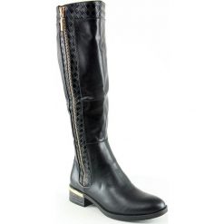 Buty zimowe damskie: Kozaki w kolorze czarnym