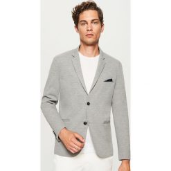 Sportowa marynarka slim fit - Szary. Szare marynarki męskie marki Reserved. Za 199,99 zł.