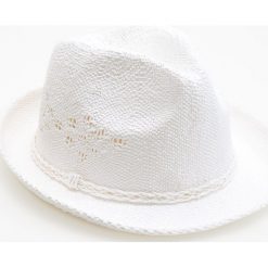 Pleciony kapelusz - Biały. Białe kapelusze damskie marki Reserved. Za 49,99 zł.