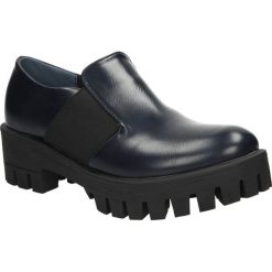PÓŁBUTY S.BARSKI D-01. Czarne półbuty damskie S.barski, bez wzorów, bez obcasa, bez zapięcia. Za 59,99 zł.
