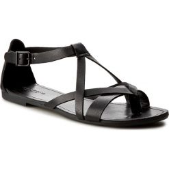 Sandały VAGABOND - Tia 4331-301-20 Black. Czarne klapki damskie Vagabond, bez wzorów, ze skóry, bez obcasa, na obcasie. W wyprzedaży za 239,00 zł.