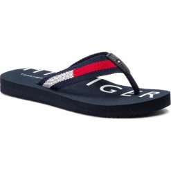 Japonki TOMMY HILFIGER - Flat Beach Sandal Hilfiger Print FW0FW03887 Rwb 020. Niebieskie klapki damskie TOMMY HILFIGER, bez wzorów, ze skóry, bez obcasa. W wyprzedaży za 109,00 zł.