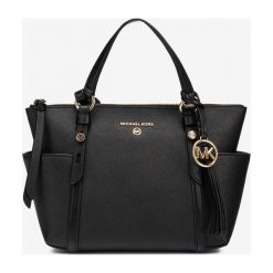 Michael Kors Nomad Small Torebka Czarny. Czarne torebki klasyczne damskie Michael Kors, w paski, ze skóry, bez dodatków. Za 1053,95 zł.