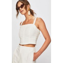 Review - Top. Białe bluzki damskie Review, s, bez wzorów, z bawełny, bez kołnierzyka, bez rękawów. W wyprzedaży za 69,90 zł.