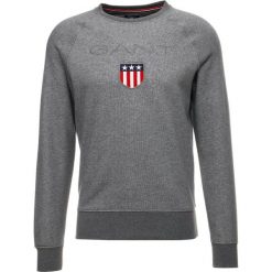 GANT SHIELD CNECK Bluza charcoal melange. Niebieskie bluzy męskie marki GANT. Za 379,00 zł.