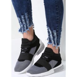 Czarne Buty Sportowe Paper Fuse. Czarne buty sportowe damskie marki vices, w paski, sportowe. Za 99,99 zł.