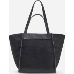 Torba shopper - Czarny. Czarne torby damskie na zakupy Reserved, bez wzorów, bez dodatków. Za 24,99 zł.