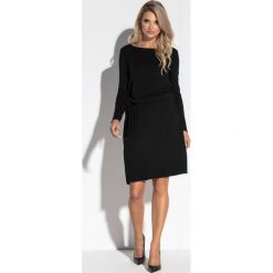 Sukienka z paskiem F563 czarny. Czarne sukienki damskie Tagless, l, w paski, z elastanu, bez kołnierzyka, bez rękawów, długie, midi. Za 161,50 zł.