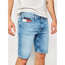 Szorty jeansowe Tommy Jeans Scantan Heritage DM0DM08042. Niebieskie spodenki i szorty męskie Tommy Jeans, m, bez wzorów, z bawełny. Za 359,00 zł.
