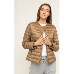 Kurtka puchowa Weekend Max Mara 54860399. Pomarańczowe kurtki damskie Weekend Max Mara, bez wzorów, z puchu, bez kaptura. W wyprzedaży za 829,00 zł.