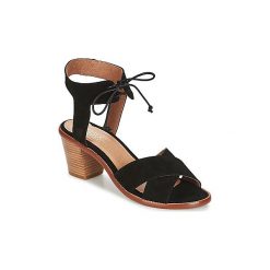 Sandały Casual Attitude ITELO. Czarne sandały damskie Casual Attitude, bez wzorów, casualowe, bez obcasa, bez zapięcia. Za 167,40 zł.