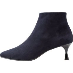 Botki damskie lity: Peter Kaiser QUWENDULA Ankle boot navy
