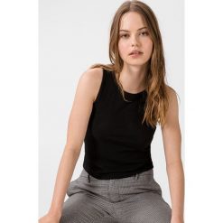 Guess Jackie Top Czarny. Czarne podkoszulki damskie Guess, xs, z aplikacjami, z elastanu, bez kołnierzyka, bez rękawów. Za 88,95 zł.