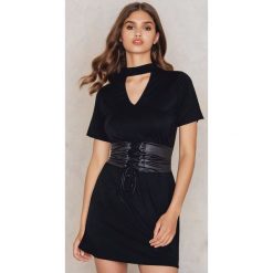 T-shirty damskie: Boohoo Sukienka gorsetowa typu T-Shirt – Black