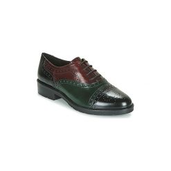 Derby Geox D BETTANIE. Czarne półbuty damskie Geox, bez wzorów, bez obcasa, bez zapięcia. Za 549,00 zł.