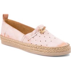 Espadryle MACIEJKA - 03508-18/00-5 Pomarańcz Przecierka. Różowe espadryle damskie Maciejka, na co dzień, bez wzorów, ze skóry, bez obcasa, na płaskiej podeszwie, bez zapięcia. W wyprzedaży za 189,00 zł.
