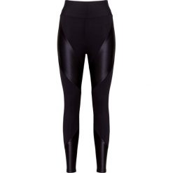 Leginsy DEHA ACTIVE. Czarne legginsy sportowe damskie Deha, bez wzorów, z tkaniny. W wyprzedaży za 299,00 zł.