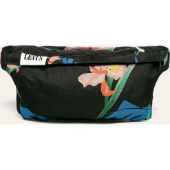 Levi's - Nerka. Czarne nerki damskie Levi's®, w paski, z poliesteru, małe, bez dodatków. Za 119,90 zł.