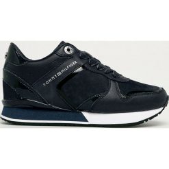 Tommy Hilfiger - Buty. Niebieskie koturny damskie TOMMY HILFIGER, z okrągłym noskiem, bez obcasa, na obcasie, na sznurówki. Za 539,90 zł.
