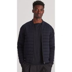 Ocieplana bluza - Granatowy. Niebieskie bluzy męskie Reserved, s, bez wzorów, bez kołnierzyka, bez rękawów, bez kaptura. Za 179,99 zł.