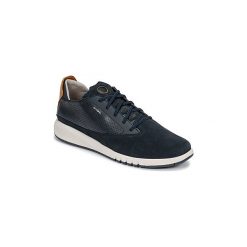 Buty Geox U AERANTIS. Niebieskie trampki męskie Geox, bez wzorów, bez zapięcia. Za 487,20 zł.