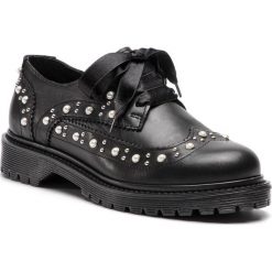 Oxfordy BRONX - 66125-CA BX 829 Black 01. Czarne półbuty damskie marki Bronx, bez obcasa, na płaskiej podeszwie, bez zapięcia. W wyprzedaży za 299,00 zł.