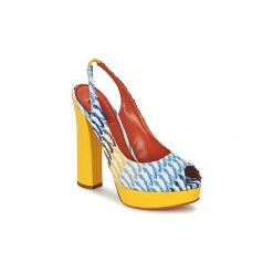 Sandały Missoni XM005. Sandały damskie Missoni, bez wzorów, bez obcasa, bez zapięcia. W wyprzedaży za 1839,20 zł.
