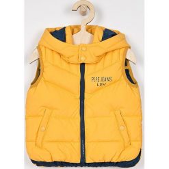 Pepe Jeans - Bezrękawnik dziecięcy puchowy Malcolm 92-180 cm. Pomarańczowe kurtki chłopięce Pepe Jeans, bez wzorów, z poliesteru, bez kaptura. W wyprzedaży za 239,90 zł.