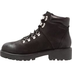 Buty zimowe damskie: Vagabond KENOVA Botki na platformie black
