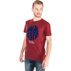 G-Star RAW Graphic 6 Koszulka Czerwony. Czerwone podkoszulki męskie G-Star RAW, s, z nadrukiem, z bawełny, z krótkim rękawem. Za 175,95 zł.