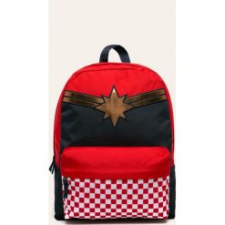 Vans - Plecak x Marvel. Czerwone plecaki damskie Vans, w paski, z poliesteru. Za 179,90 zł.