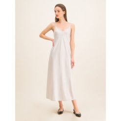 Koszula nocna Max Mara Leisure 32210406. Brązowe koszule nocne damskie Max Mara Leisure, m, bez wzorów, z poliesteru, bez kołnierzyka, bez rękawów. W wyprzedaży za 499,00 zł.