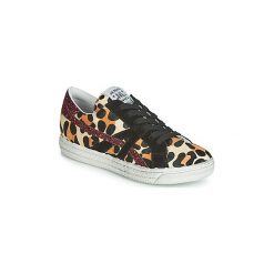 Buty Meline BORDI. Pomarańczowe trampki i tenisówki damskie Meline, bez wzorów, bez zapięcia. Za 519,00 zł.