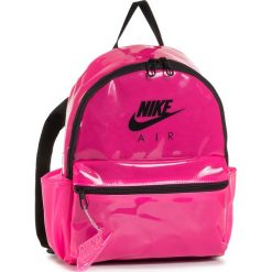 Plecak NIKE - CW9258-607 Różowy. Różowe torby męskie skórzane Nike, bez wzorów, z tworzywa sztucznego. Za 179,00 zł.
