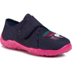 Kapcie SUPERFIT - 1-000258-80 S Blau. Niebieskie sandały dziewczęce Superfit, z tworzywa sztucznego, bez zapięcia. Za 129,00 zł.