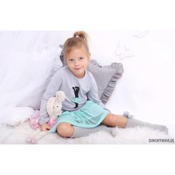 Sukienka Tiulowa Baletnica Mięta na szarym. Szare sukienki dziewczęce marki Pakamera, z aplikacjami, z dzianiny. Za 119,00 zł.