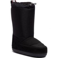 Śniegowce Dsquared2 Evolution Tape SBW0011 08100001 2124. Czarne śniegowce damskie Dsquared2, bez zapięcia. Za 1379,00 zł.