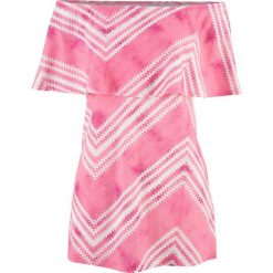 Shirt "carmen" bonprix jaskrawy jasnoróżowy batikowy. Różowe koszulki damskie bonprix, bez wzorów, bez kołnierzyka. Za 54,99 zł.