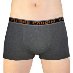 Bokserki (3 szt.) w kolorze szaro-granatowo-czarnym. Szare bokserki męskie Pierre Cardin, bez wzorów, z materiału. W wyprzedaży za 89,95 zł.