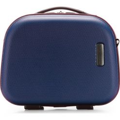 Kosmetyczka. Niebieskie kosmetyczki damskie Wittchen, w paski, eleganckie. W wyprzedaży za 79,90 zł.