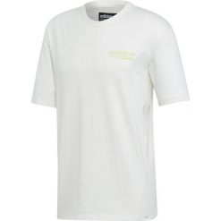 Adidas Originals Kaval Koszulka Biały. Białe podkoszulki męskie adidas Originals, m, z haftami, z bawełny, bez kołnierzyka, krótkie. Za 154,95 zł.