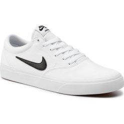 Buty NIKE - Sb Charge Slr Txt CD6279 101 White/Black/White. Białe półbuty męskie Nike, na co dzień, bez wzorów, ze skóry ekologicznej, eleganckie, bez zapięcia. W wyprzedaży za 199,00 zł.