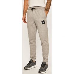 Adidas Performance - Spodnie. Szare spodnie męskie adidas Performance, na co dzień, m, z nadrukiem, z bawełny, sportowe. Za 229,90 zł.