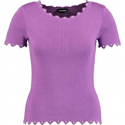 Koszulka w kolorze fioletowym. Fioletowe t-shirty damskie marki Taifun, prążkowane, z okrągłym kołnierzem. W wyprzedaży za 108,95 zł.